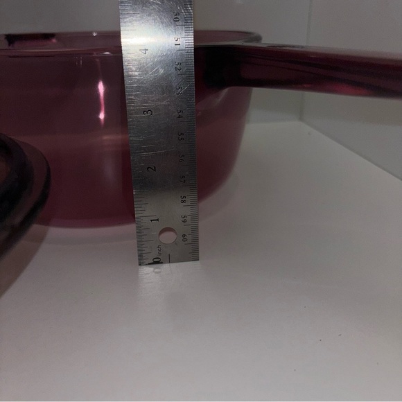 Vintage Vision Corning Pyrex 2.5 L cranberry pot with lid - Picture 11 of 11